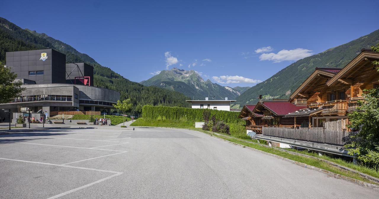 Villa Alpenchalet Brücke Mayrhofen Exterior foto